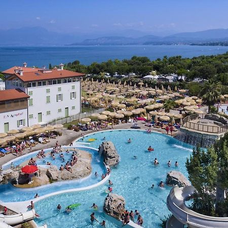 Готель Piani Di Clodia Holidaypark Лацизе Екстер'єр фото