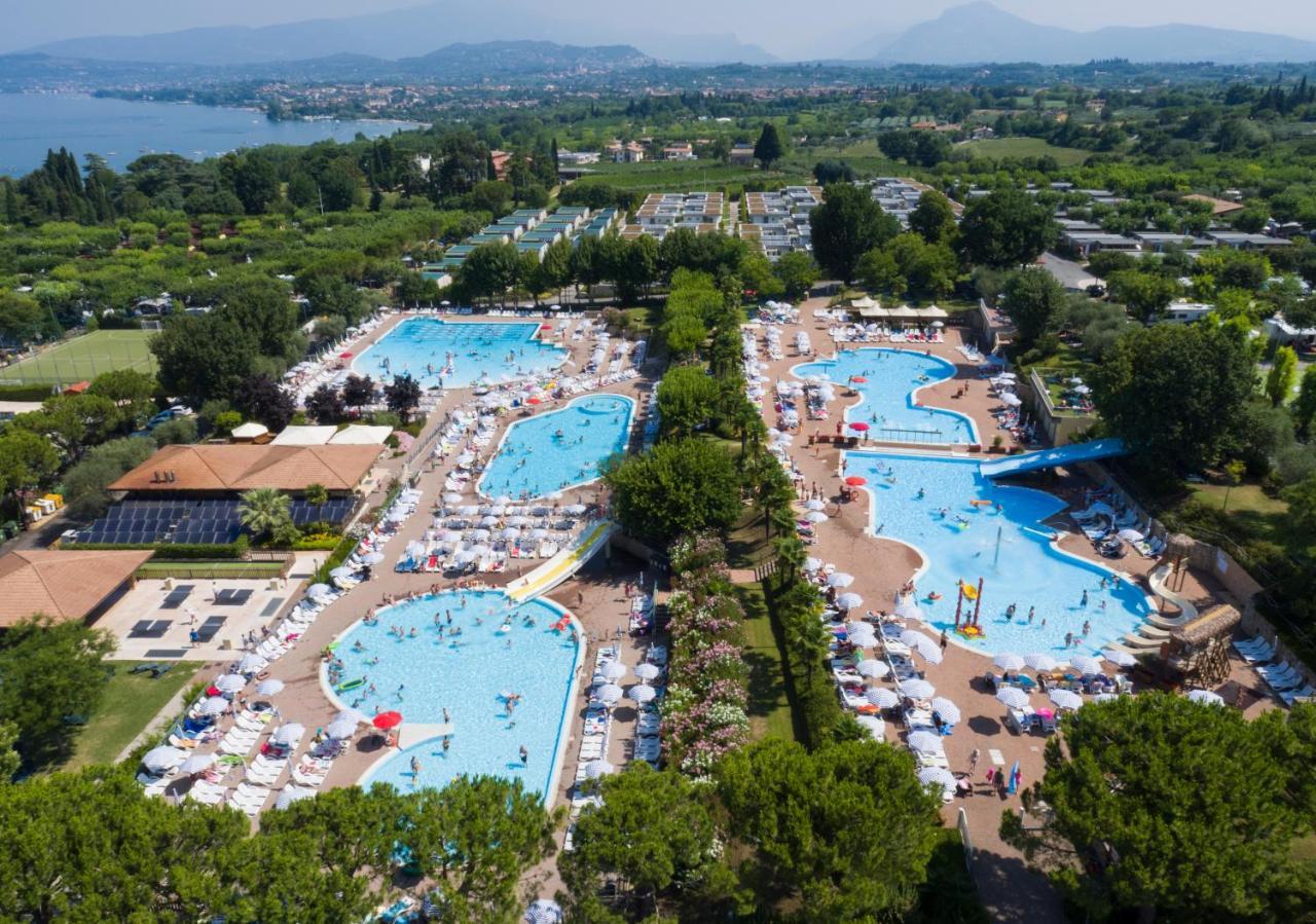 Готель Piani Di Clodia Holidaypark Лацизе Екстер'єр фото